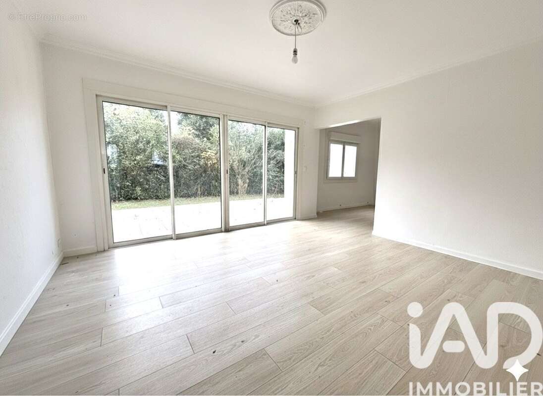 Maison 100 m² à Pessac  - photo 3