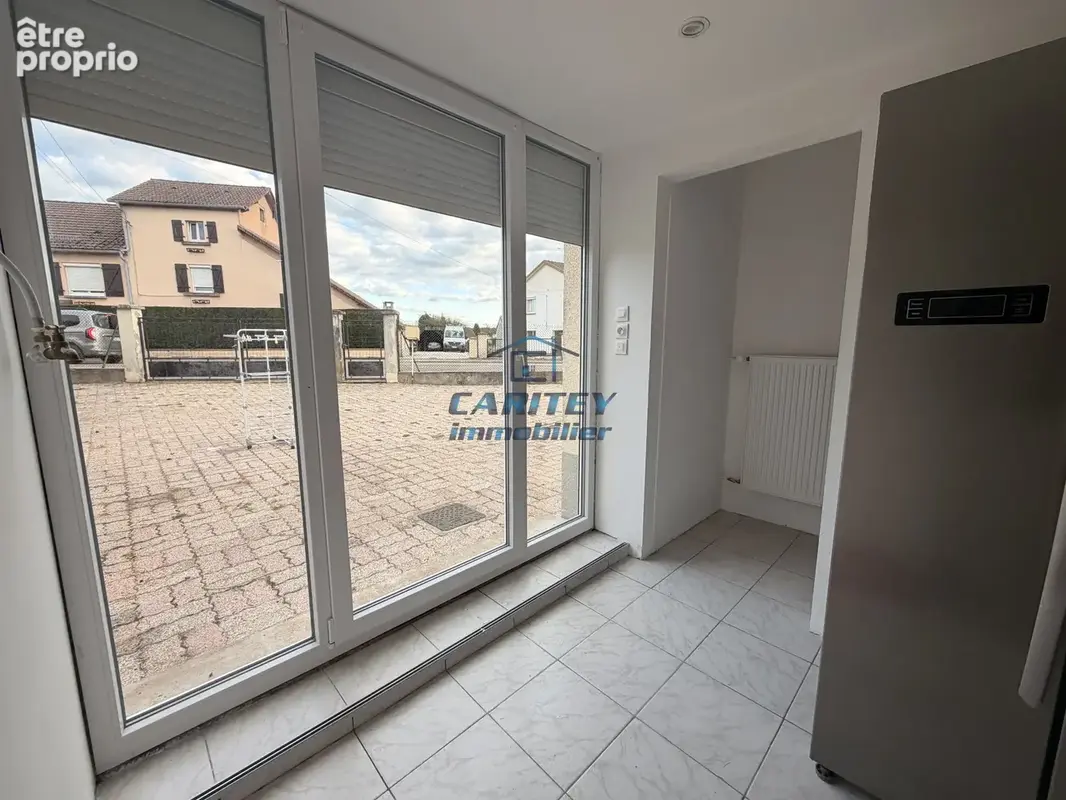 Maison 4 chambres sur 8 ares de terrain - FROIDECONCHE 70300 - photo 2