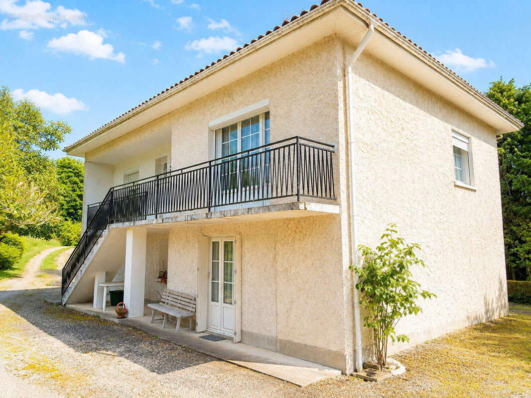 Maison à CANCON