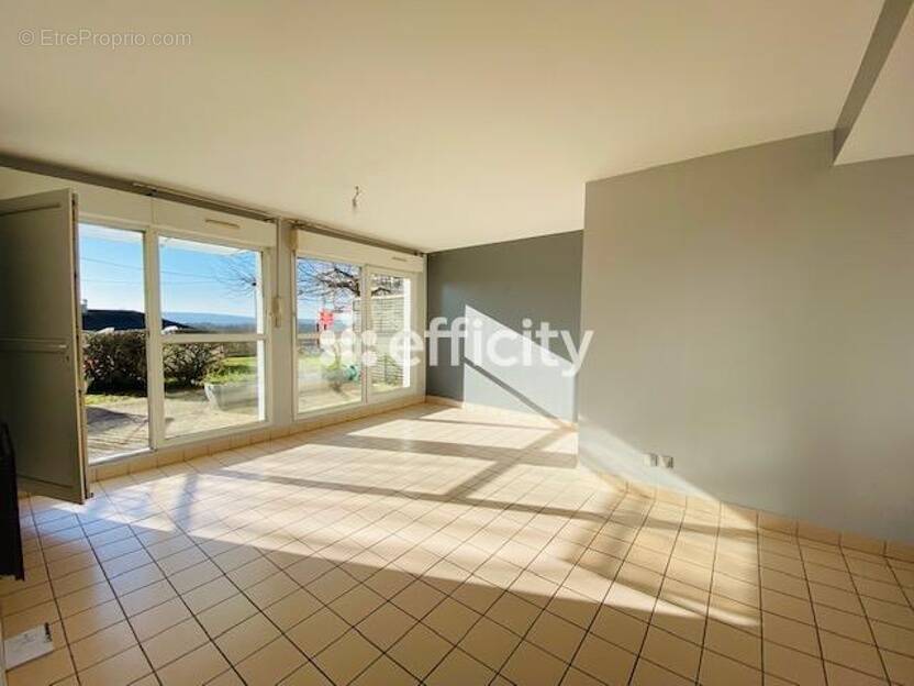 Appartement à MEULAN