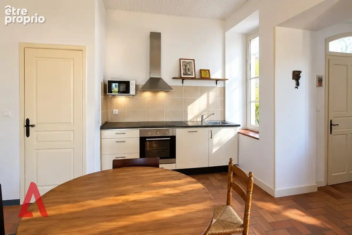 Charme méditerranéen dans un domaine viticole historique  Appartement 2 chambres  Grande terrasse  Parc privé, 2 piscines et 2 p - photo 4