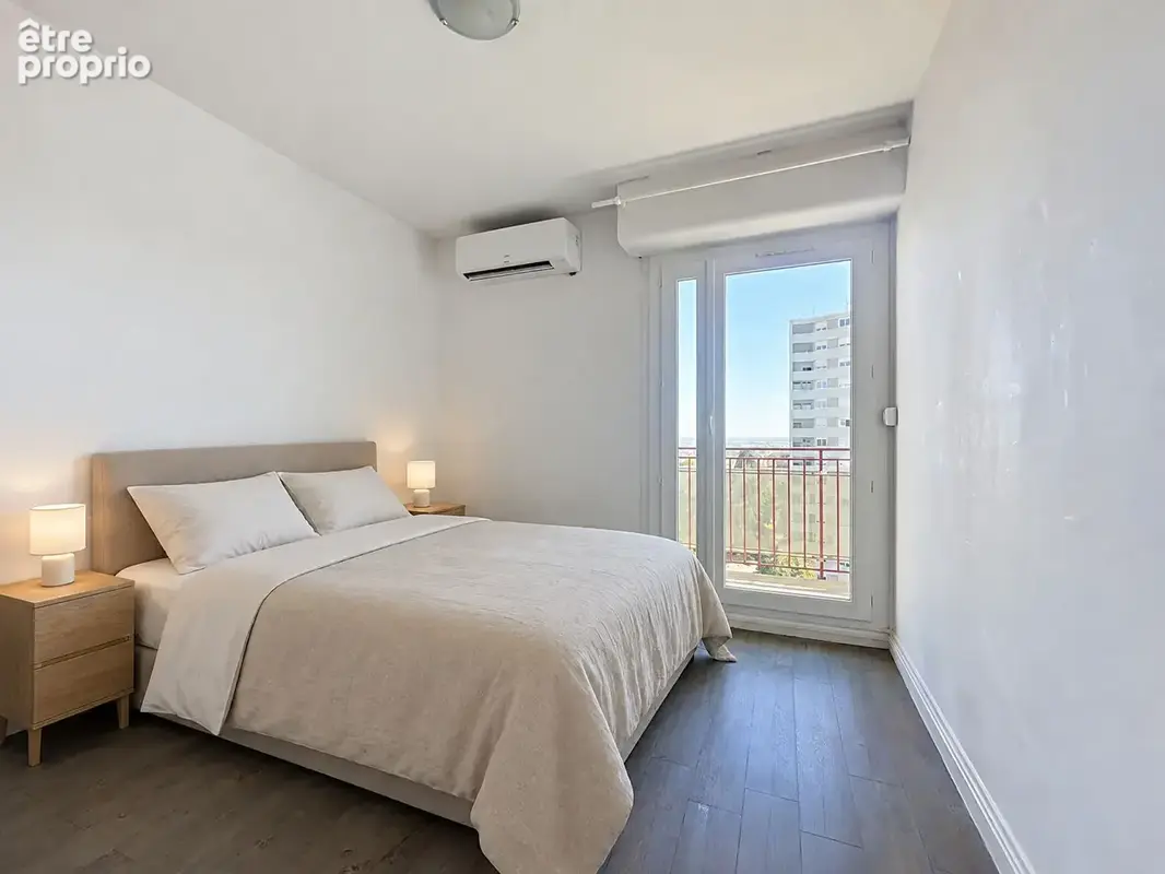 T3 dernier etage - vue magnifique - climatisation - rillieux la  pape ville nouvelle - photo 6