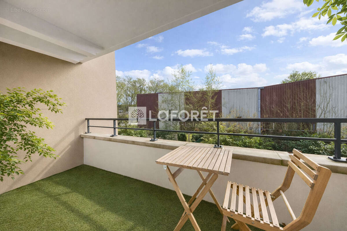 Appartement à OZOIR-LA-FERRIERE