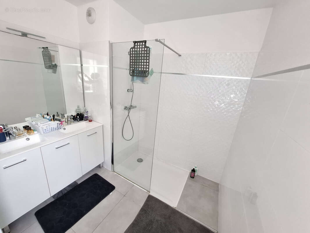 Appartement à JARDIN