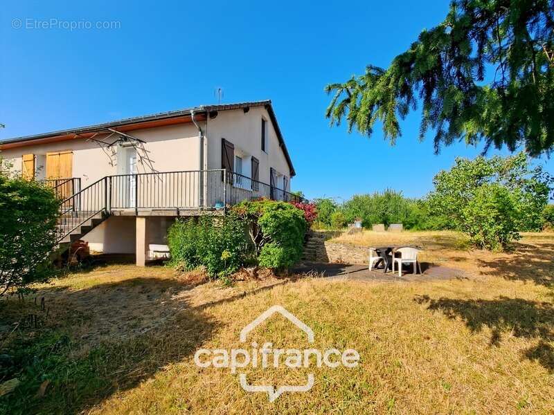 Maison avec sous sol total 6 pièces LE CHATELET (18) - photo 4