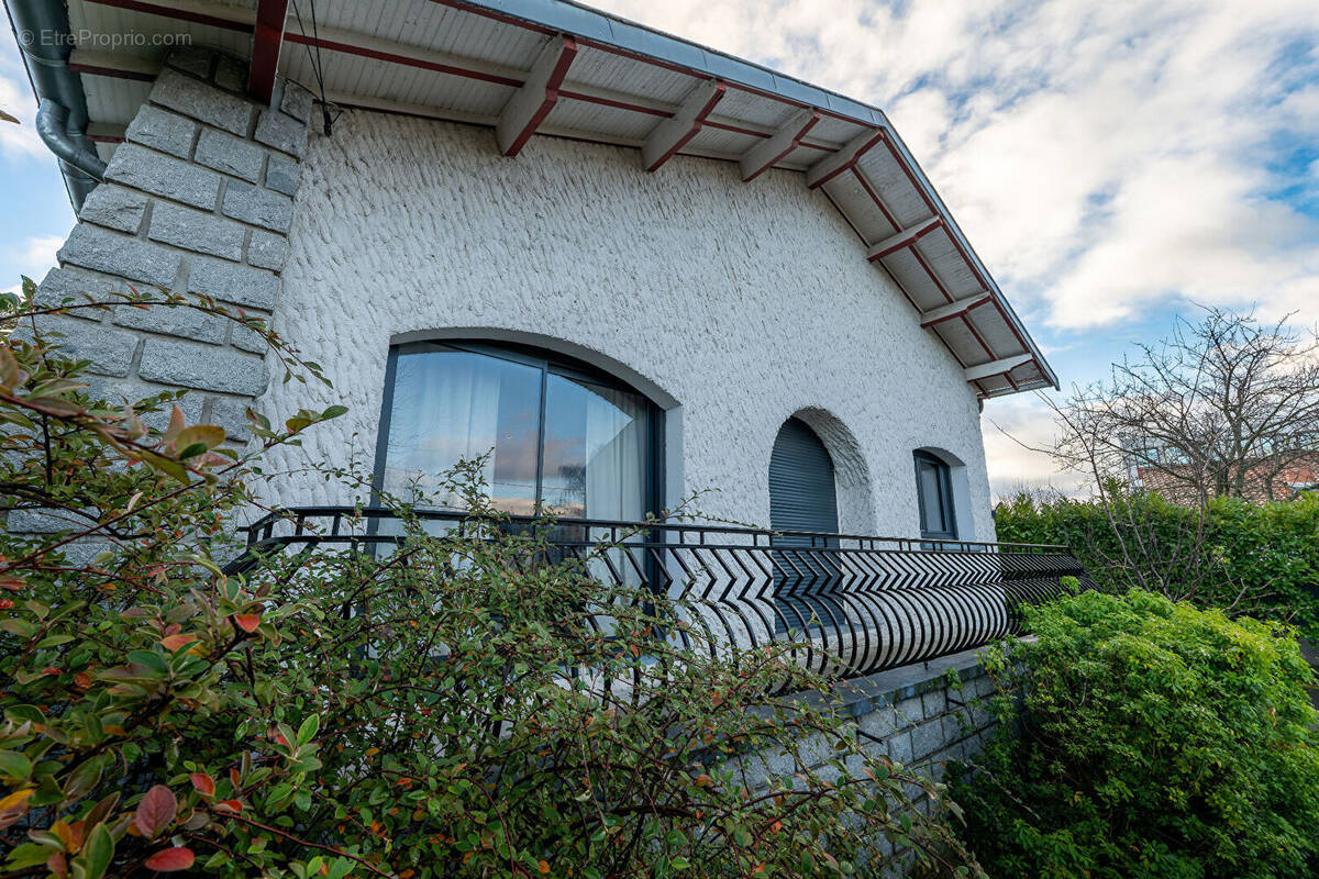 Maison à CLERMONT-FERRAND