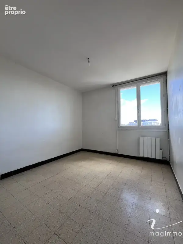 Appartement ff4 pres d'arenes - photo 5
