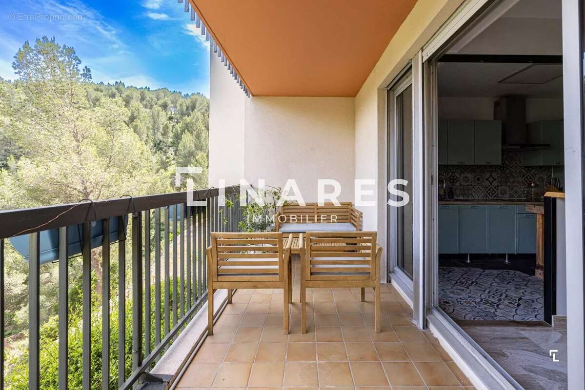 Appartement à MARSEILLE-9E