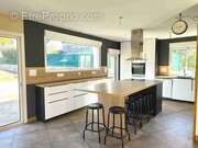 Maison à LA CHAPELLE-SAINT-LAUD