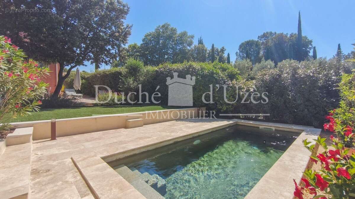 Photo 2 - Maison à UZES