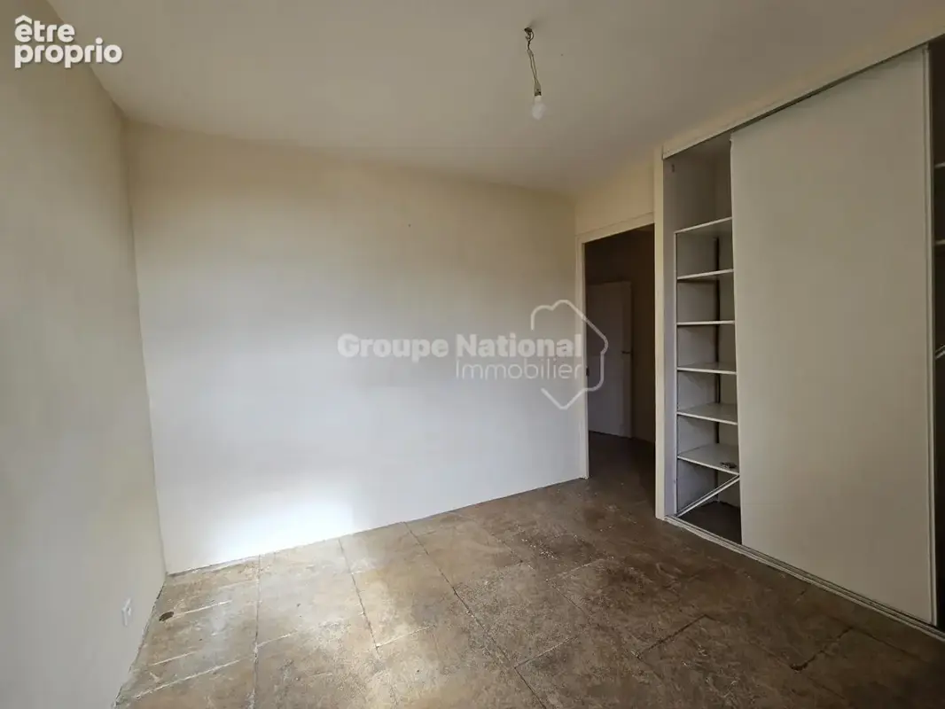 Maison de village avec cour et terrasse Jonquieres Saint Vincent - photo 8