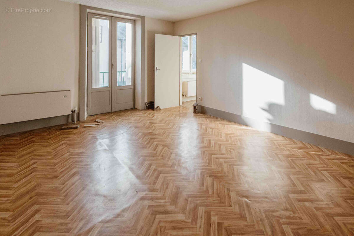 Maison à PONTARLIER