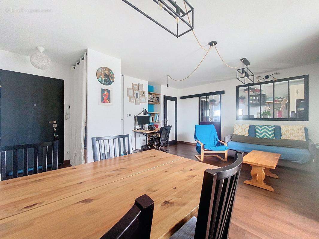 Appartement à VENISSIEUX