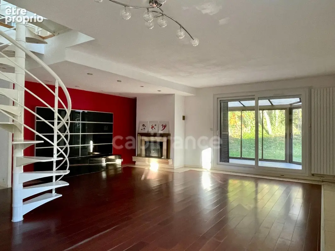 Maison de plain-pied spacieuse et lumineuse 7 pièces 5 chambres! - photo 3