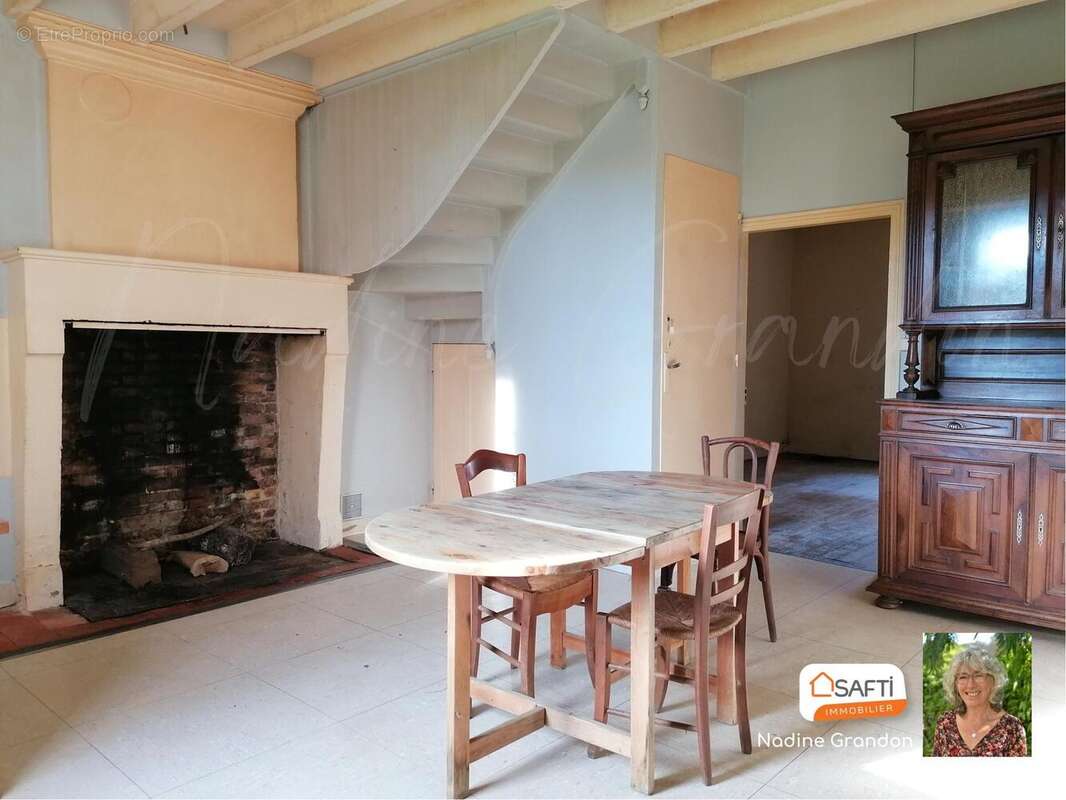 Photo 4 - Maison à LES ESSARDS