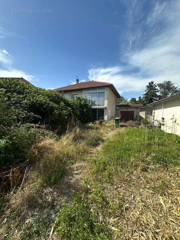 Grenay – Maison à fort potentiel de 140 m² avec terrain constructible - photo 21
