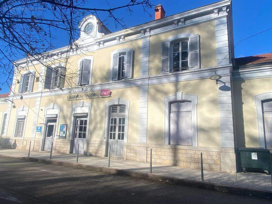 Appartement à TASSIN-LA-DEMI-LUNE