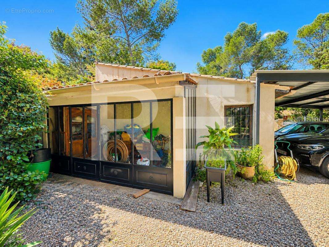 Villa de 154m² sur terrain arbore de 3259m² piscine nimes - photo 11