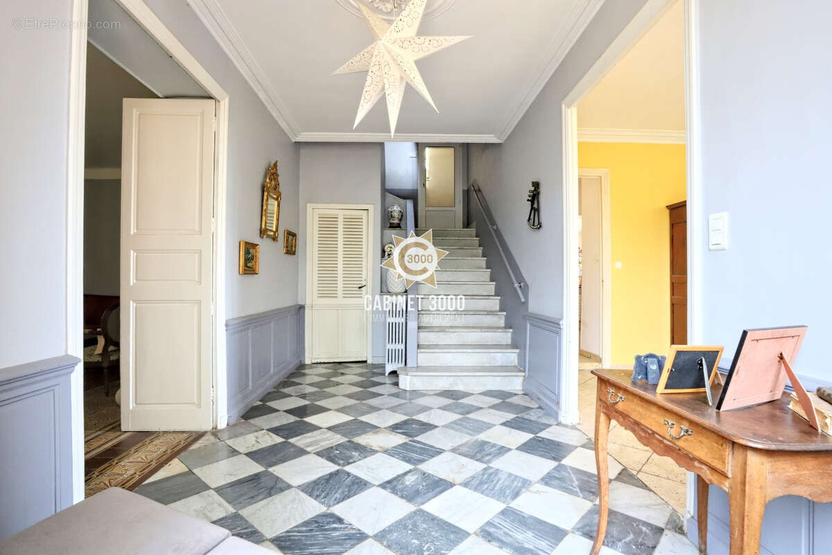 Maison à LA VALETTE-DU-VAR