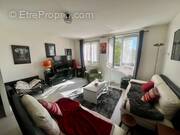 Appartement à SAINT-MAURICE-MONTCOURONNE