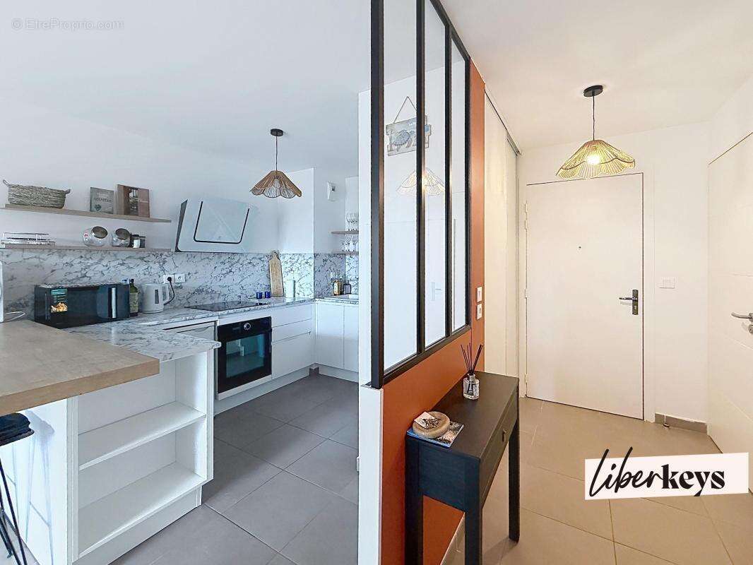 Appartement à SIX-FOURS-LES-PLAGES