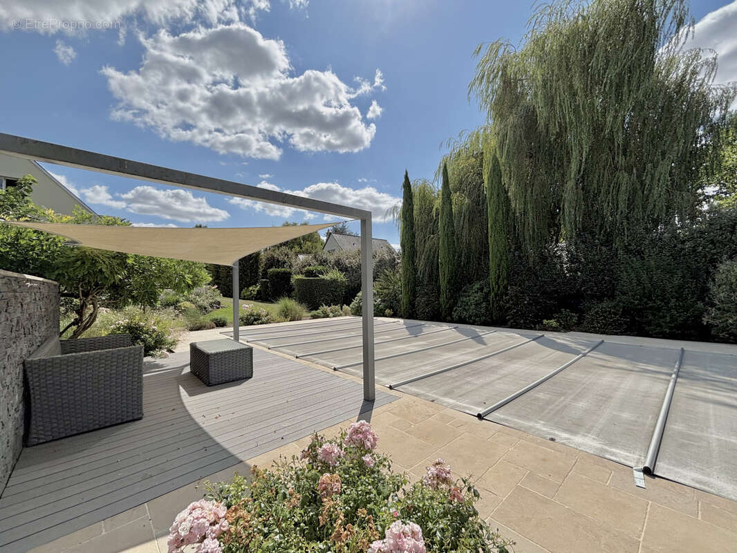 Maison à SAINT-CYR-SUR-LOIRE