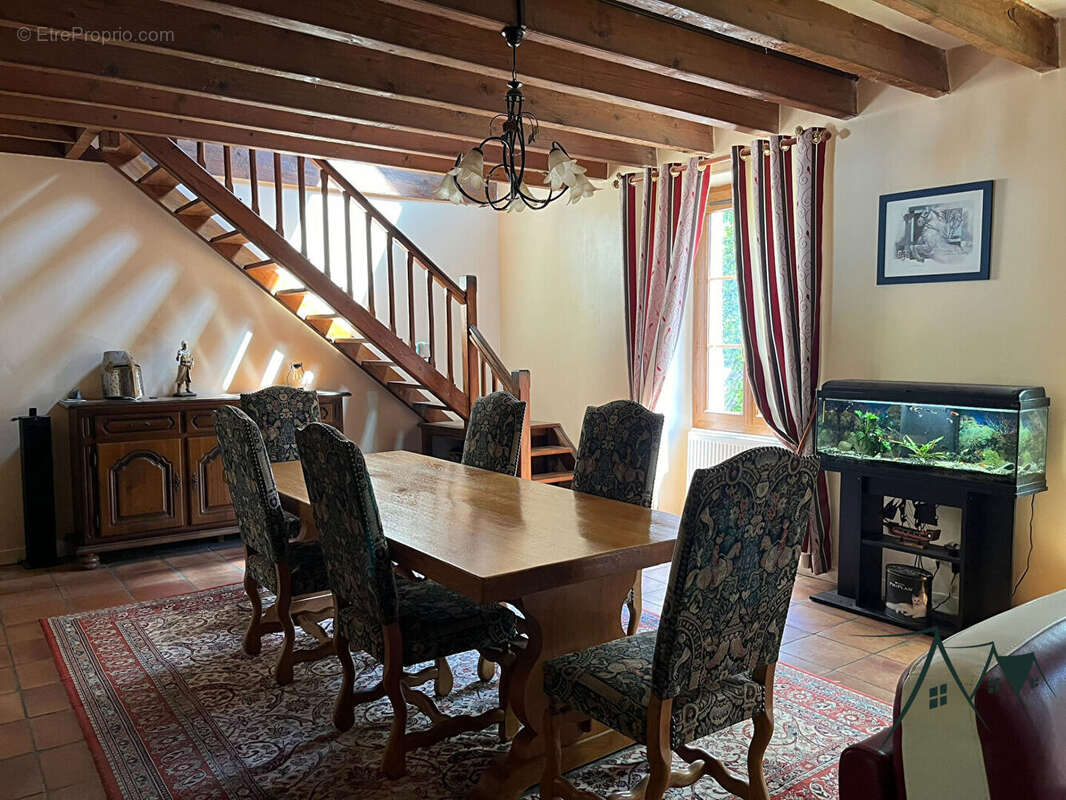 Maison à SAINT-AMAND-MONTROND