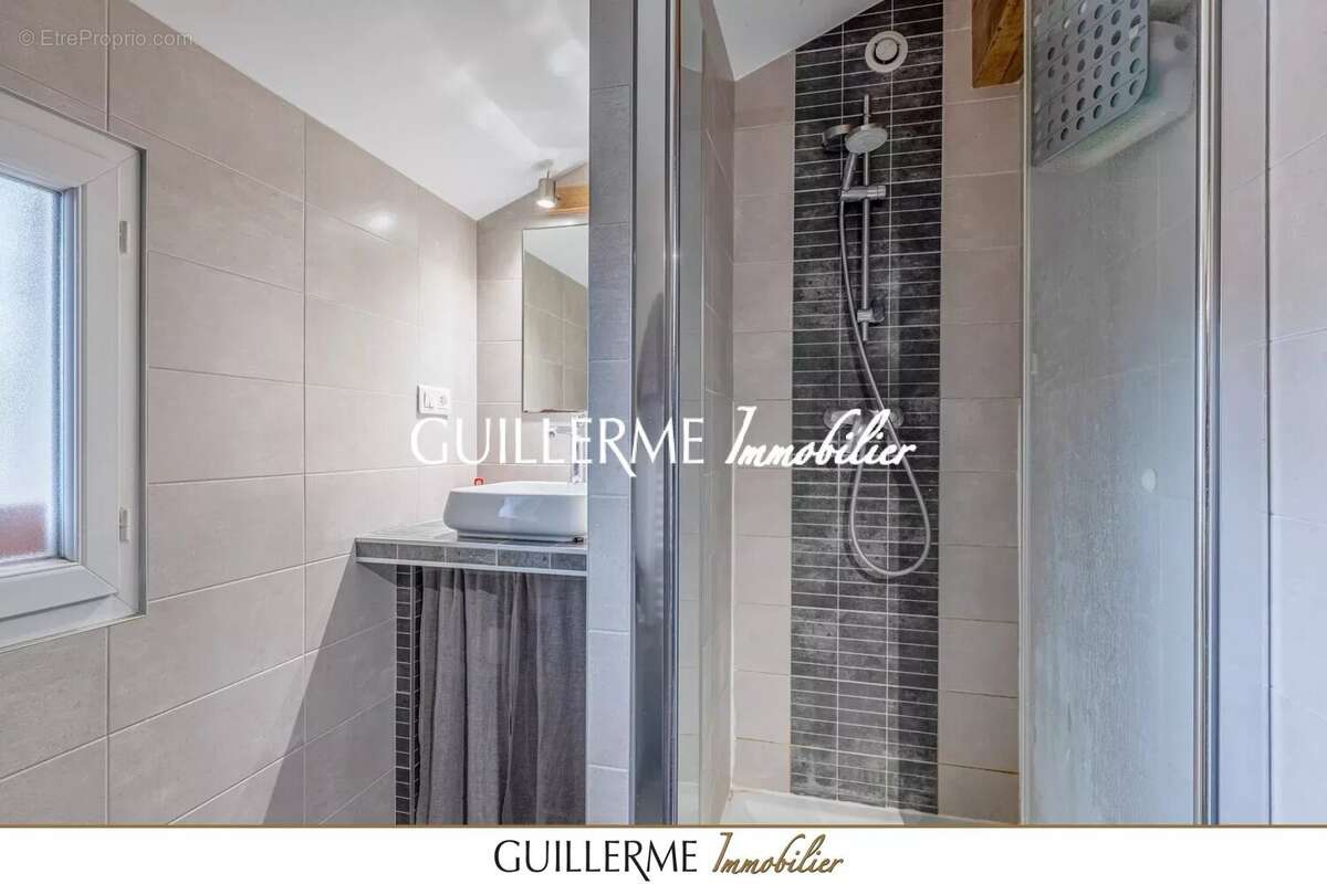 Maison à JASSANS-RIOTTIER