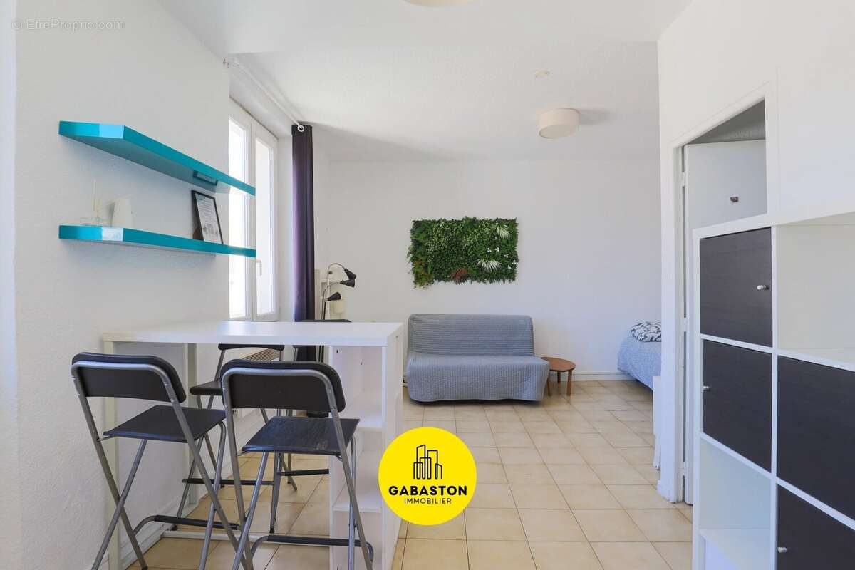 Appartement à MARSEILLE-1E