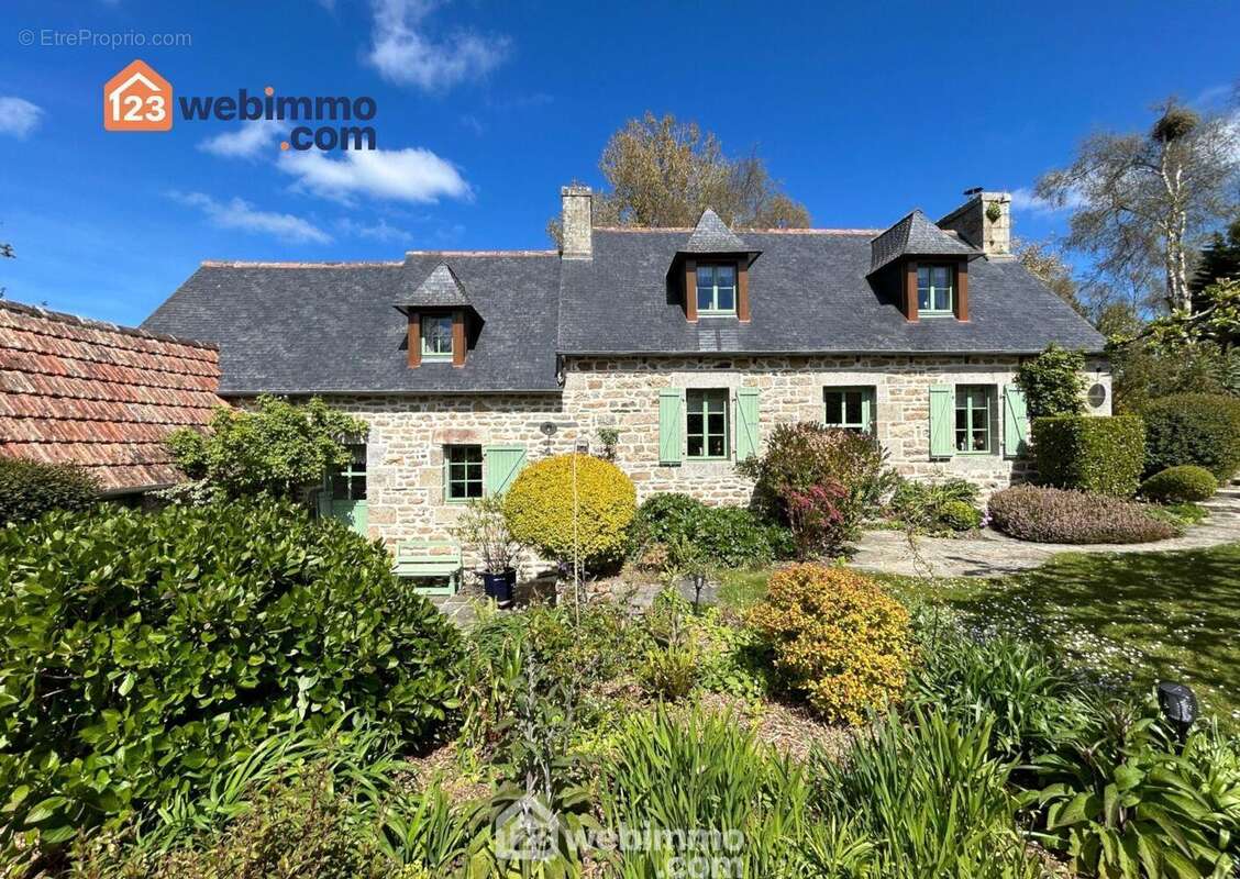 Maison 145 m² à Tredrez-Locquemeau  - photo 3