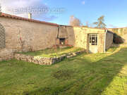 Maison à SAINT-MICHEL-LE-CLOUCQ