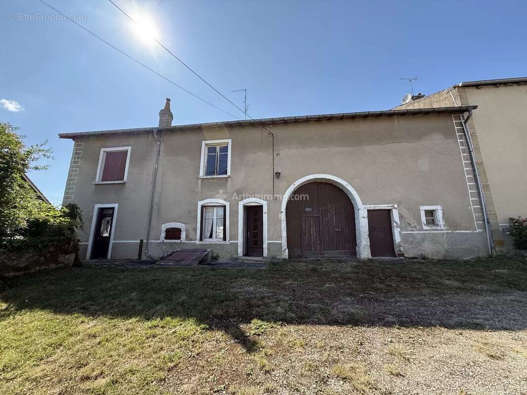 Maison à CHAUMONT-LA-VILLE
