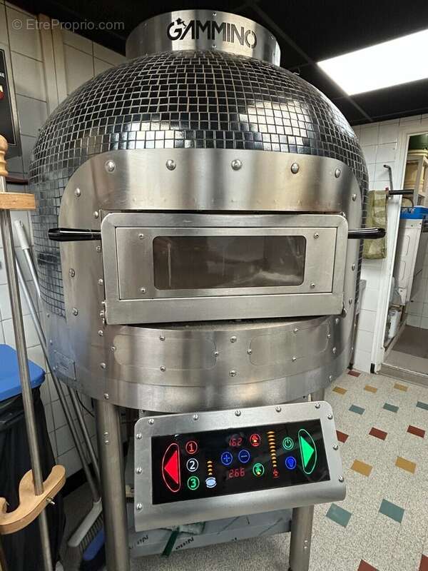 Commerce à HAUTERIVES