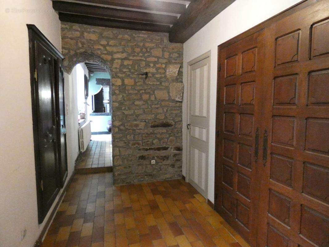 En Basse Normandie : Manoir de 331m2 de 8 pièces sur plus de 6 hectares ! Belle rénovation ! - photo 8