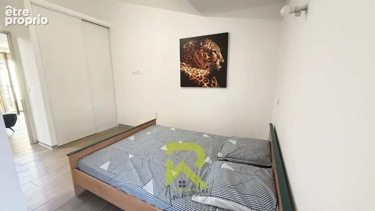 AGDE — Un appartement entièrement rénové avec terrasse au dernier étage - photo 11
