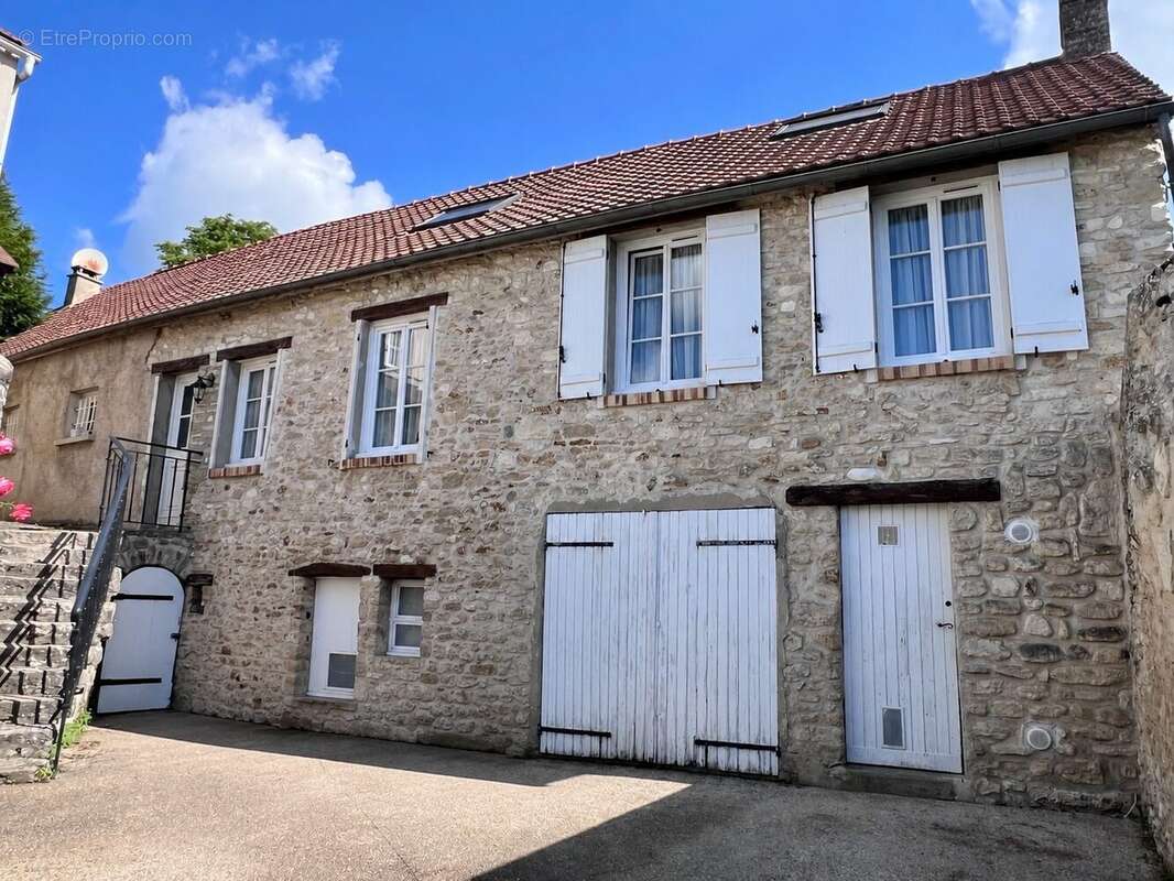Maison à GUITRANCOURT