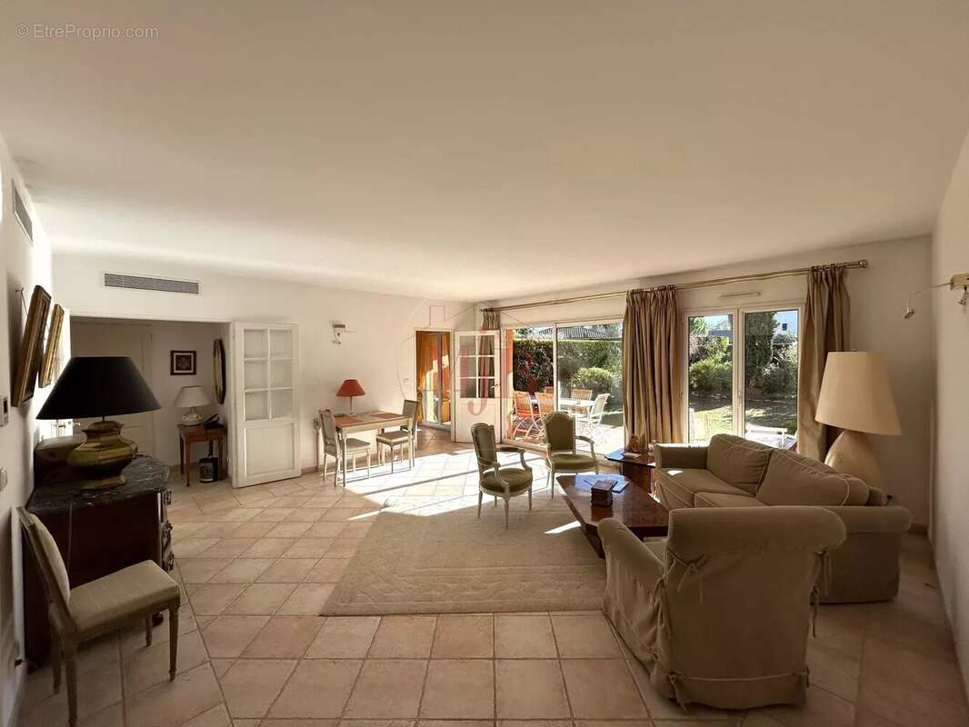 Appartement à AIX-EN-PROVENCE