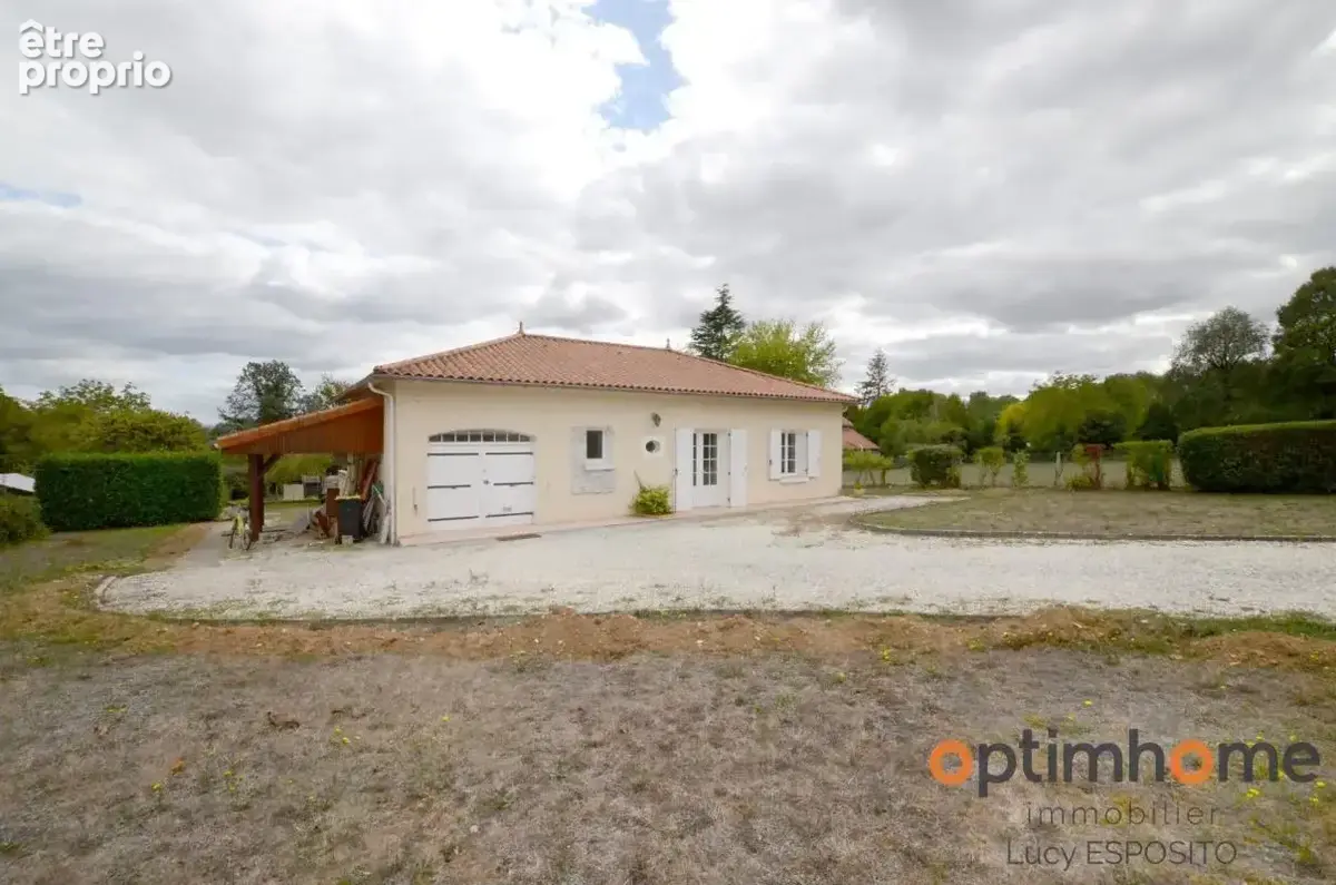  Coup de cœur – Belle maison rénovée au cœur de Champagne-Mouton - photo 34