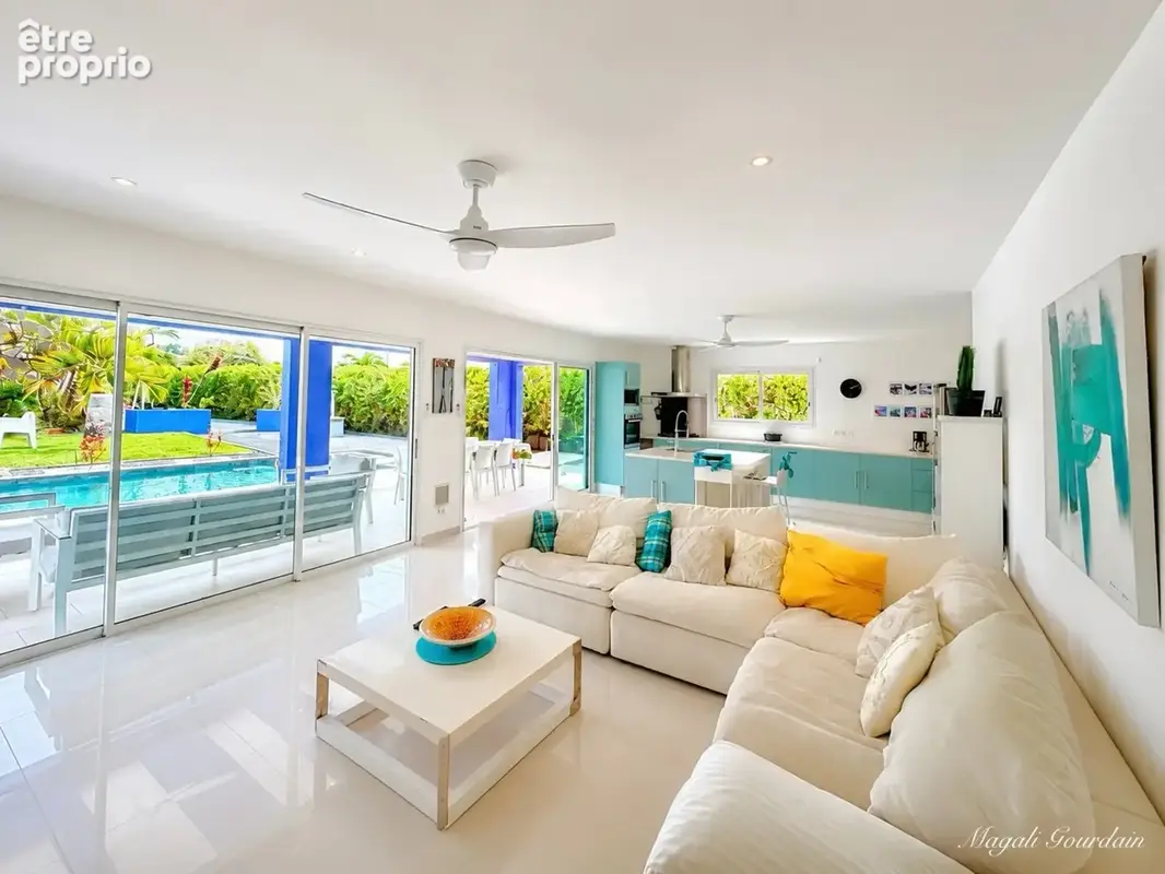 A vendre – saint-françois – villa avec piscine, gîte indépendant et autonomie électrique - photo 2
