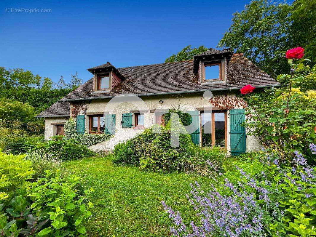 Maison à ANGERVILLE-LA-CAMPAGNE