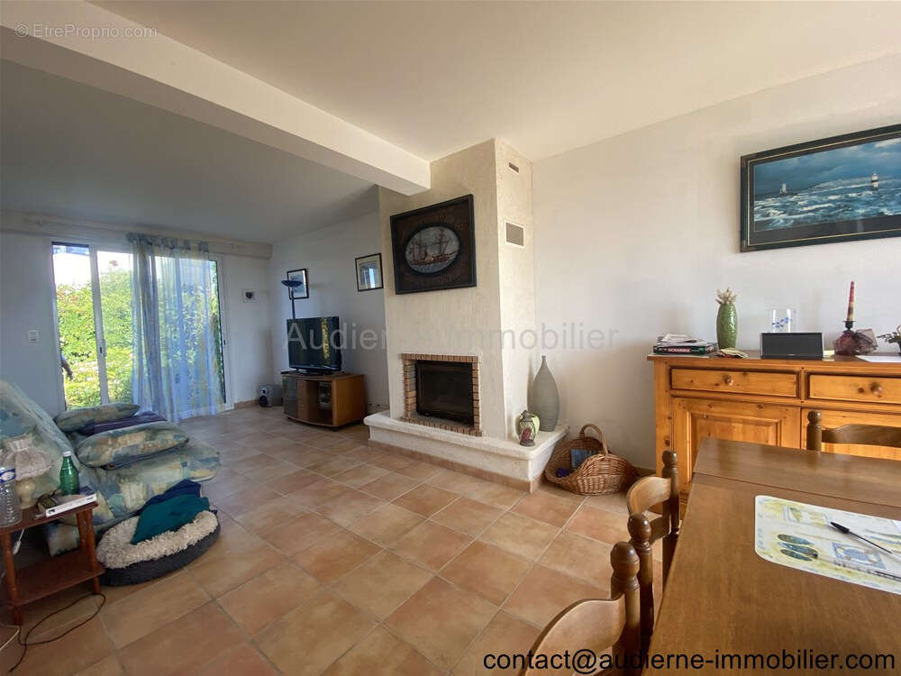 Maison à AUDIERNE