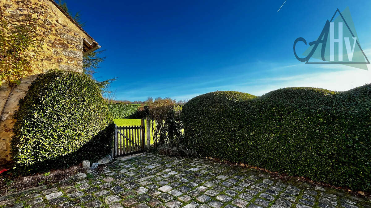 Maison à THOURY-FEROTTES