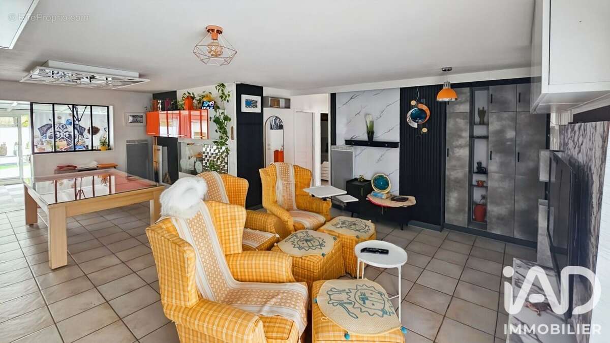 Photo 2 - Maison à PAREMPUYRE