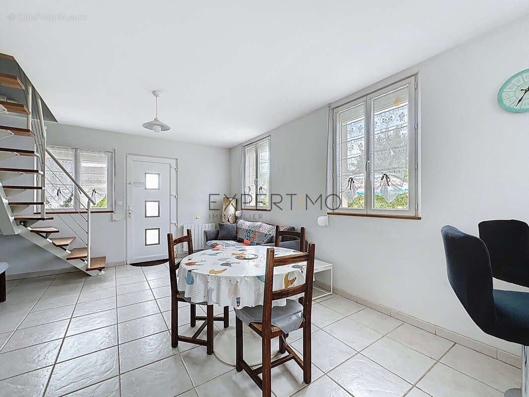 Maison à SENNECEY-LE-GRAND