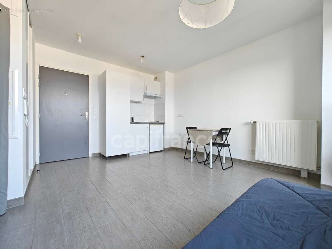 Dpt Essonne (91), à vendre MONTLHERY appartement T1 [résidence récente] - photo 2