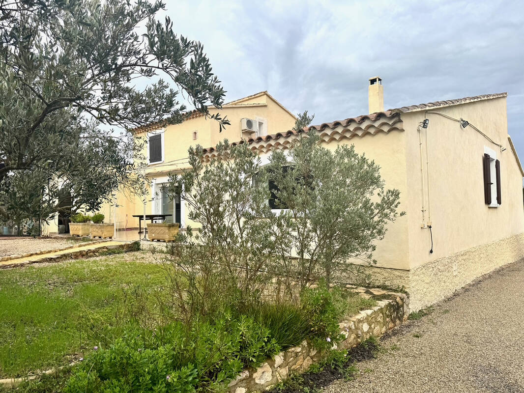 Maison à VILLENEUVE-LES-AVIGNON