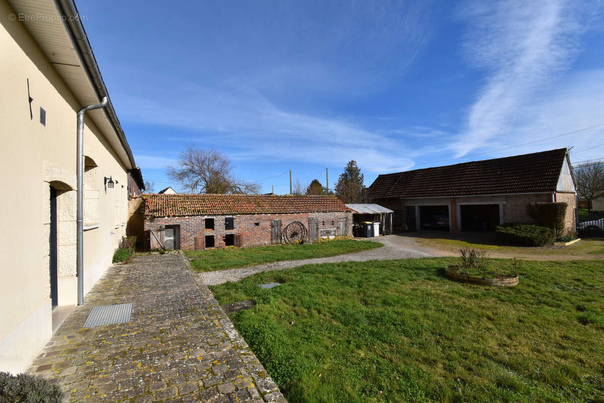 Maison à SANDARVILLE