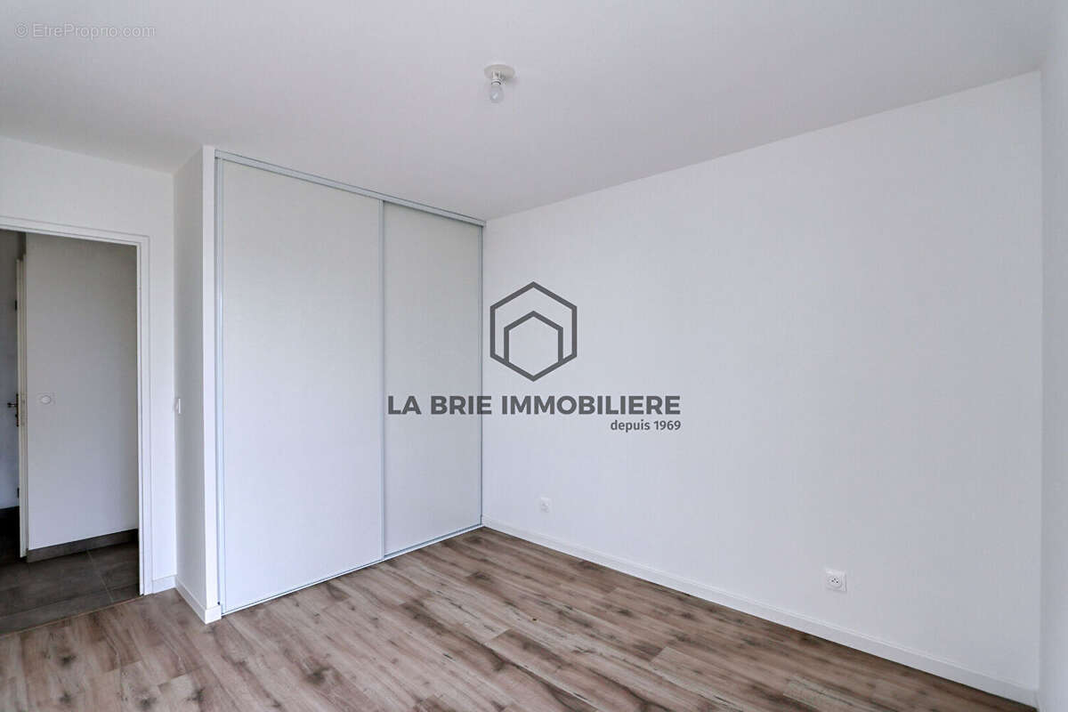 Appartement à CHENNEVIERES-SUR-MARNE
