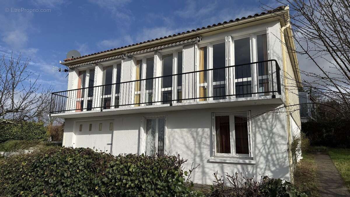 Maison avec piscine et logement indépendant - Figeac - photo 9