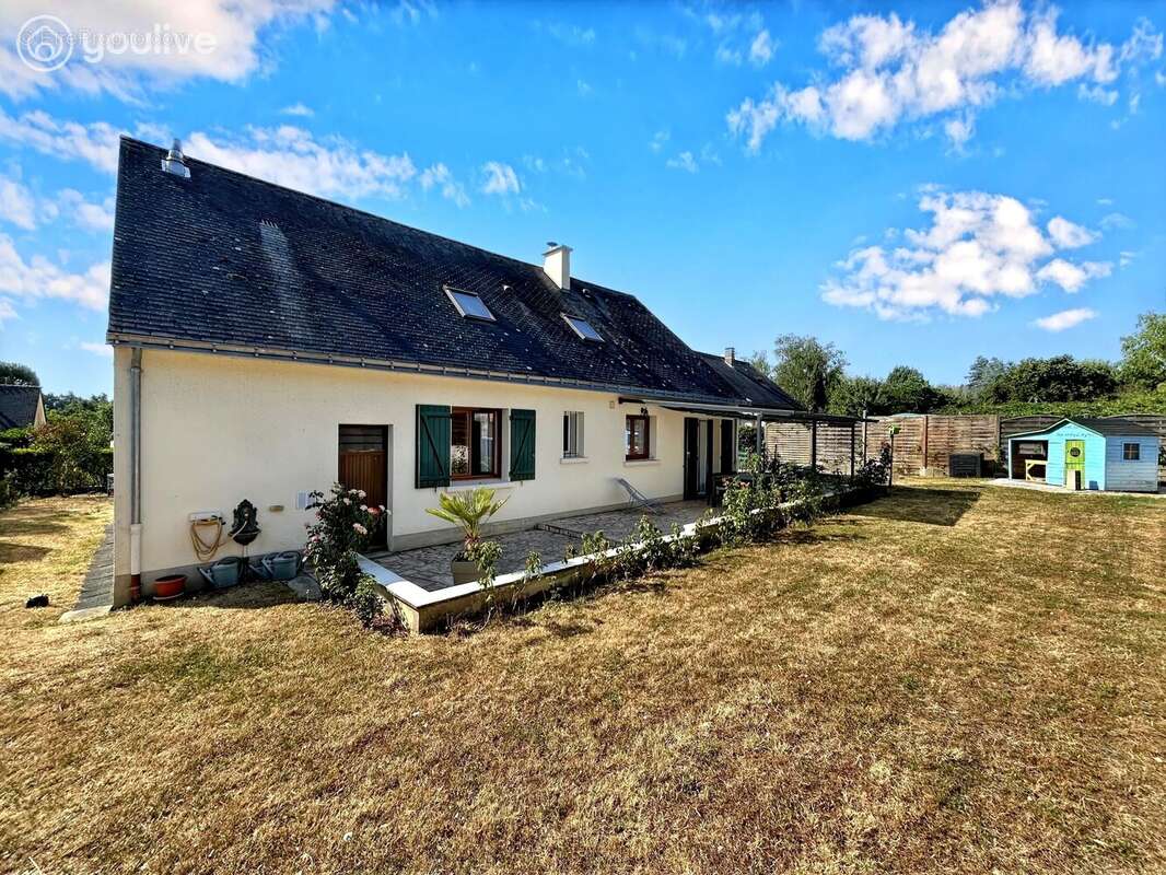 Maison lumineuse avec terrain paysager - photo 13